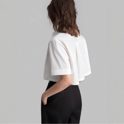 Chemisier à manches courtes pour femmes avec un élégant effet plissé Chic und Stil