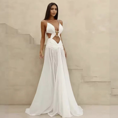 Robe maxi femme avec un design de volants ludique et une élégante ouverture dans le dos Chic und Stil