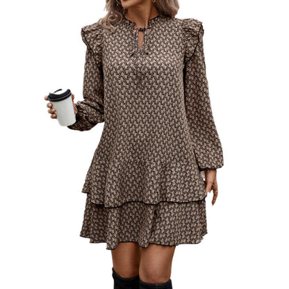 Robe de loisirs pour femmes avec un design romantique à volants et une encolure en forme de clé Chic und Stil