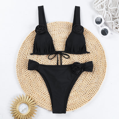 Bikini triangle femme avec des accents floraux et des bretelles réglables Chic und Stil