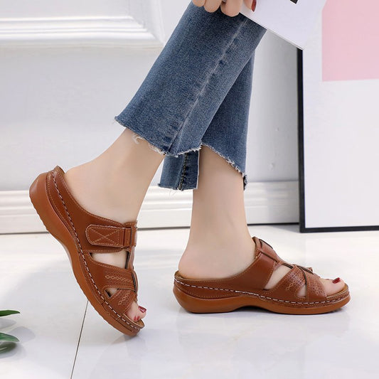Sandales à brides pour femmes avec une structure de matériau supérieur respirant et une semelle confortable Chic und Stil