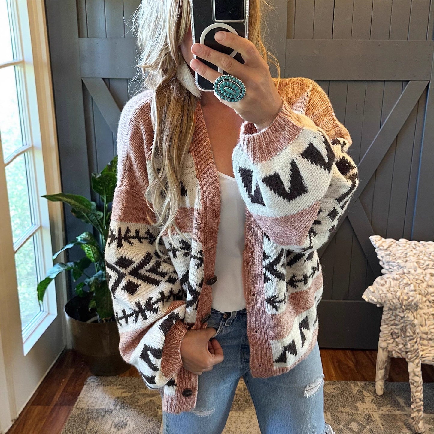 Veste en tricot confortable pour femmes avec motif ethnique décoratif et coupe ouverte Chic und Stil