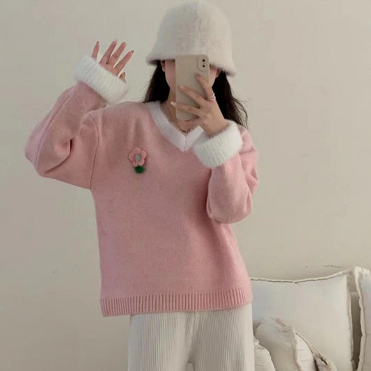 Pull en Viscose pour Femmes avec Décolleté en V et Broderie de Fleurs Chic und Stil