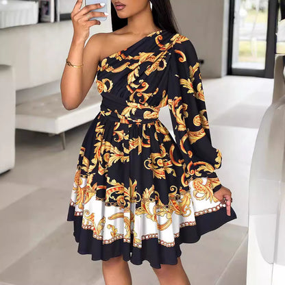 Robe femme à épaule unique avec des manches volumineuses et un design floral Chic und Stil