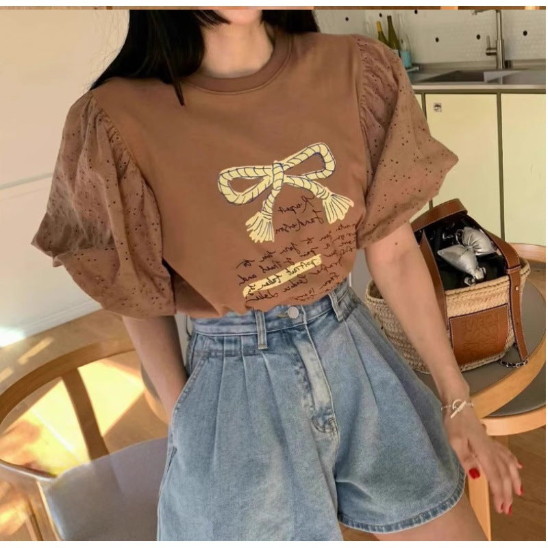 Ensemble T-shirt graphique à manches bouffantes pour femmes et shorts en denim taille haute Chic und Stil