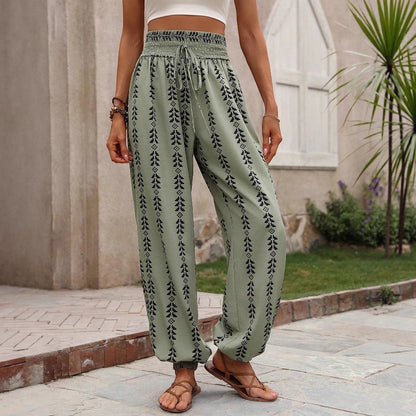 Chic and Style light and casual harem pants for ladies