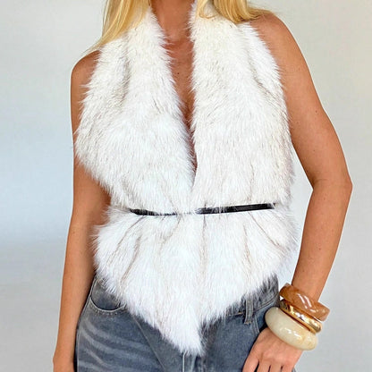 Dames courte veste en fausse fourrure avec ceinture à la taille Chic und Stil