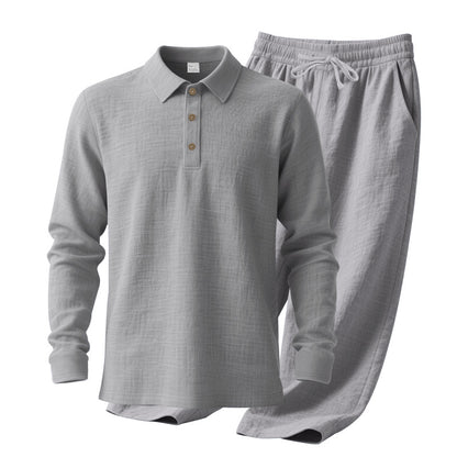 Casual polo for men with comfortable cotton jogger pants Chic und Stil