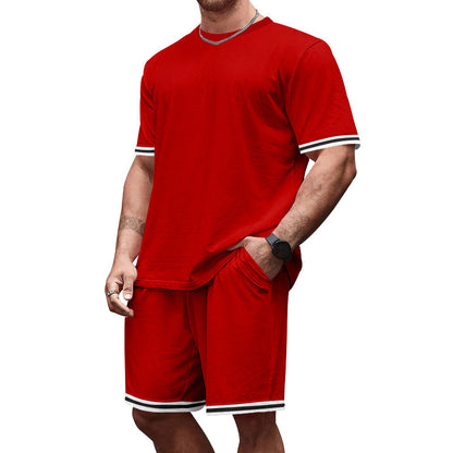 Ensemble de t-shirt sportif pour hommes et shorts avec tissu respirant et détails contrastés Chic und Stil