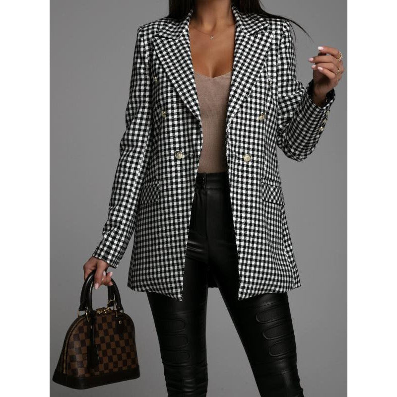 Plaid women's blazer with double-breasted buttons and stylish details Chic and Style
