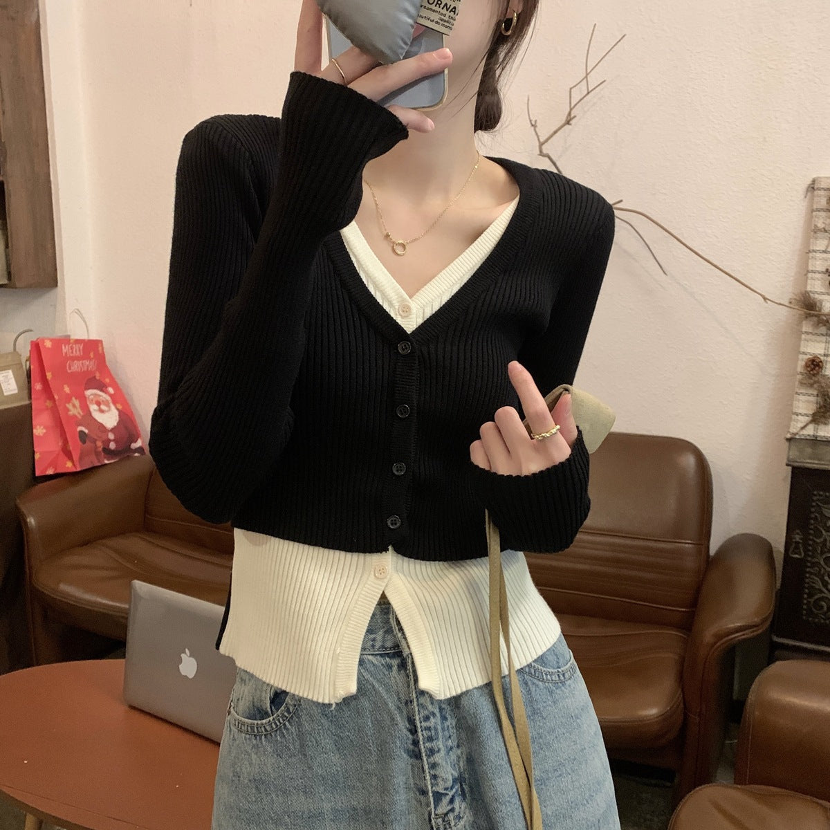 Dames Cardigan cropped avec motif à côtes fin et décolleté en V Chic und Stil