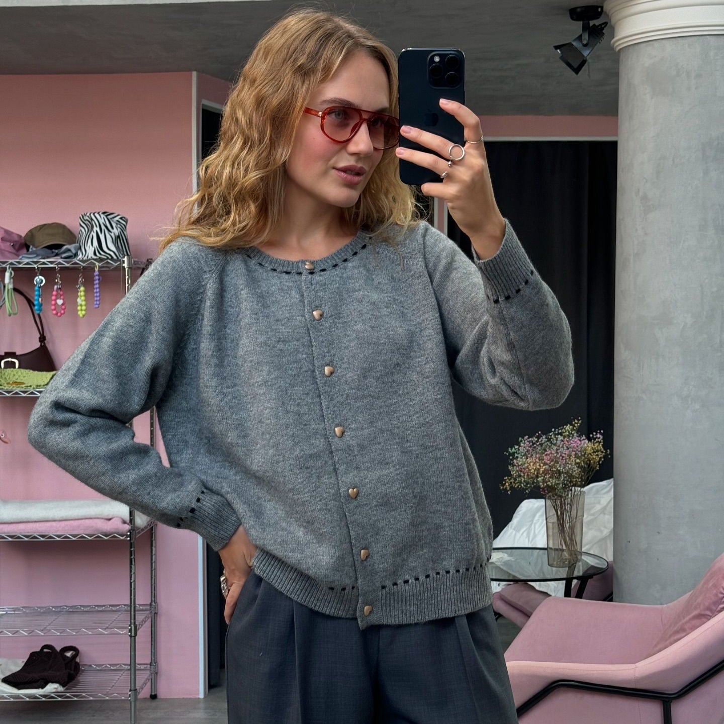 Dames gilet aérien avec des détails de bouton élégants Chic und Stil