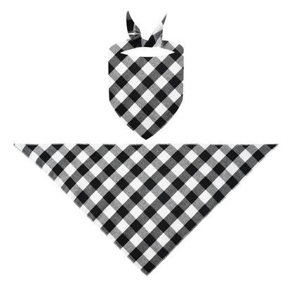 Chic und Stil | "Dear Santa Claus, define good" slogan printed black-and-white checkered pants family matching pajamas