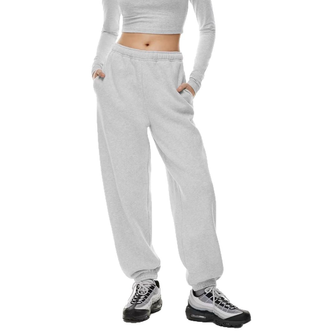 Casual pants for women with elastic waistband and practical pockets Chic und Stil