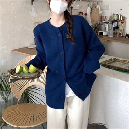 Dames cardigan en tricot décontracté avec une texture fine et des détails pratiques de boutons Chic und Stil