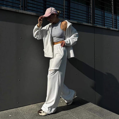 Dames Ensemble Relaxed-Fit Sportif avec des Découpes Tendance Chic und Stil