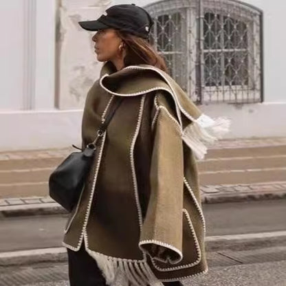 Fringed jacket for women with elegant trim at the hem Chic and Style