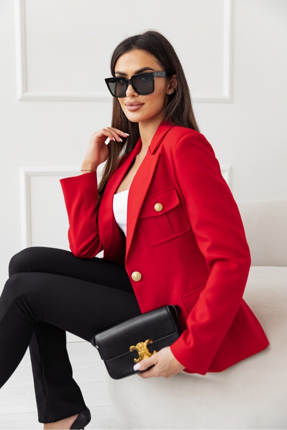 Dames Blazer à la mode avec poches brodées et élégante patte de boutonnage Chic und Stil