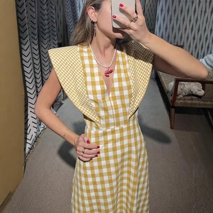 Robe maxi femme avec décolleté en V et détails en volants modernes Chic und Stil