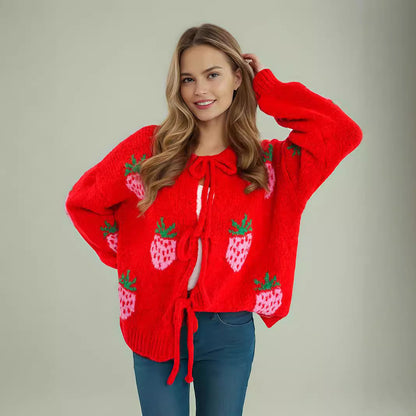 Pull femme doux avec motif de fraise fruité Chic und Stil