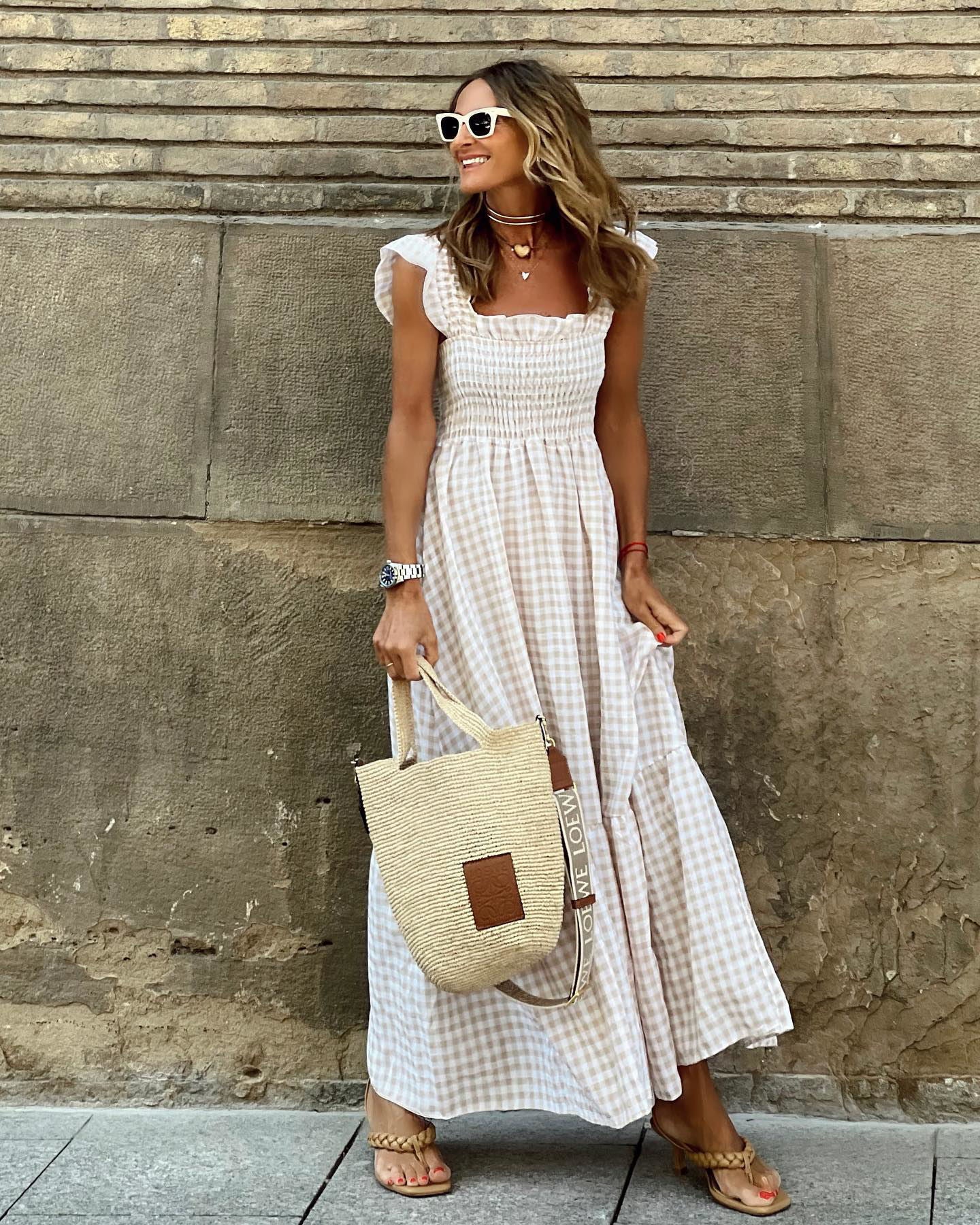 Robe maxi à carreaux pour femmes avec ourlets en volants Chic und Stil