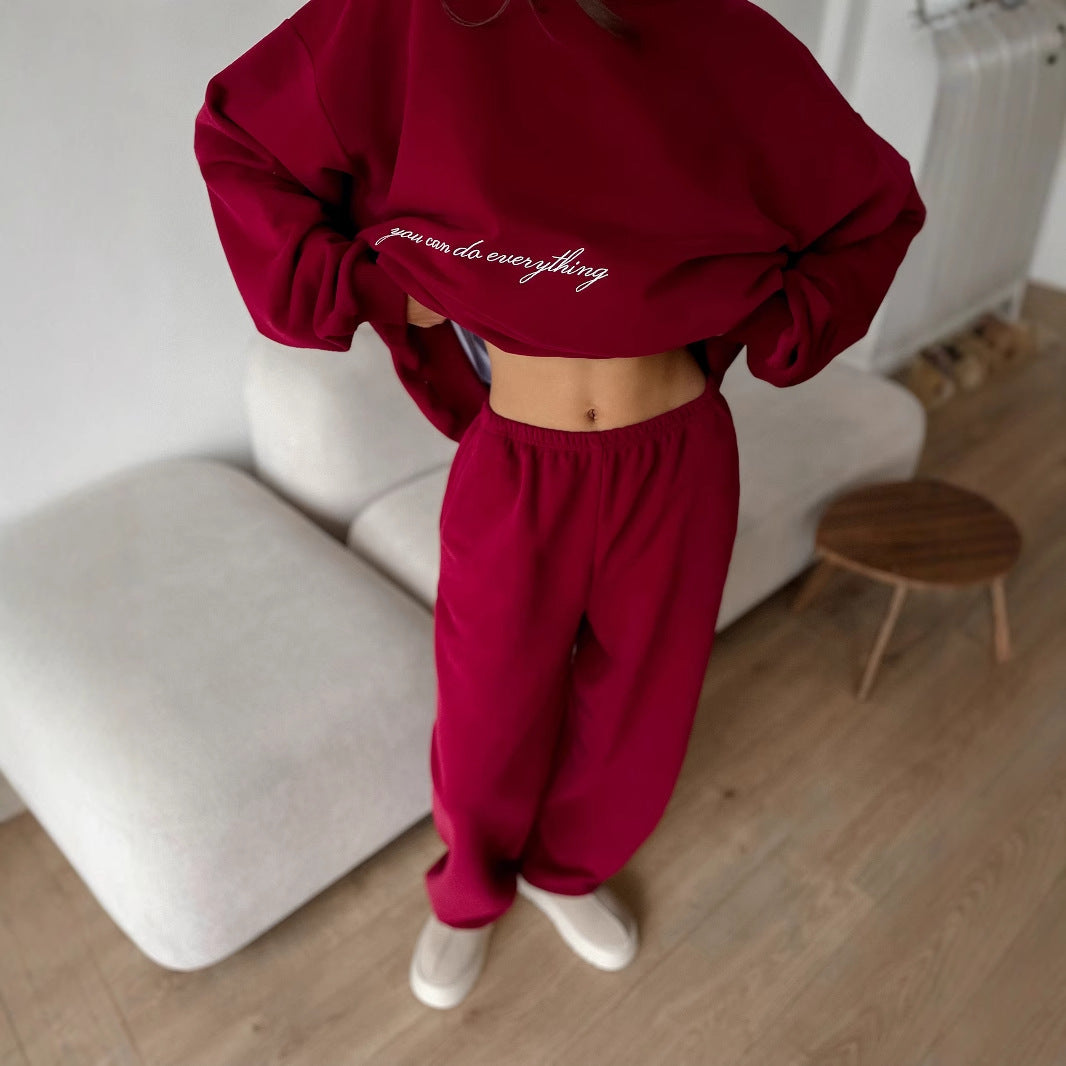 Chic and Style casual women's sweatshirt and jogger pants set with loose fit