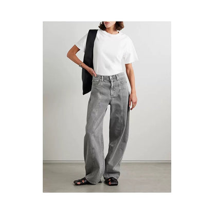 Ladies high-waisted wide denim pants with side pockets and modern details Chic and Style