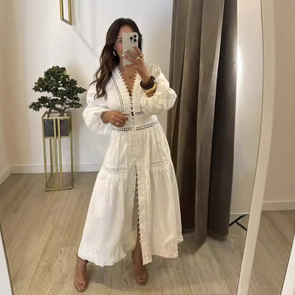 Robe bustier en dentelle pour femmes avec des détails élégants à volants Chic und Stil