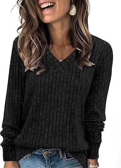 Pull en maille pour femmes avec décolleté en V et design côtelé structuré Chic und Stil