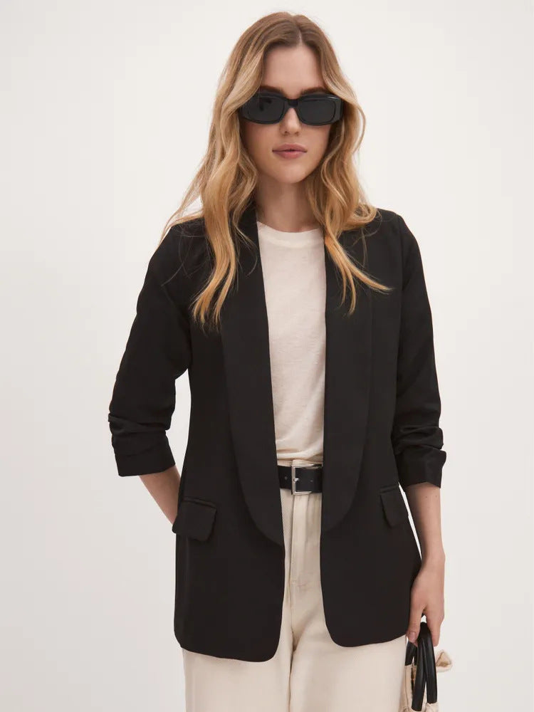 Dames Blazer moderne avec coupe élégante et poches latérales Chic und Stil