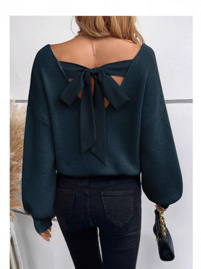 Pull femme avec un design d'encolure à nœud élégant Chic und Stil