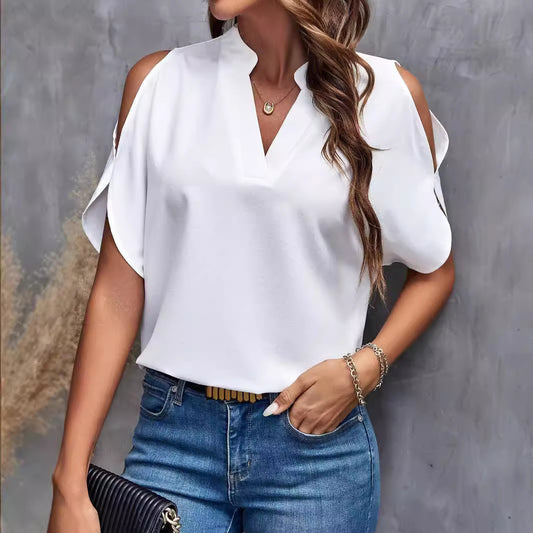 Women's blouse with cold shoulder and floral print Chic und Stil