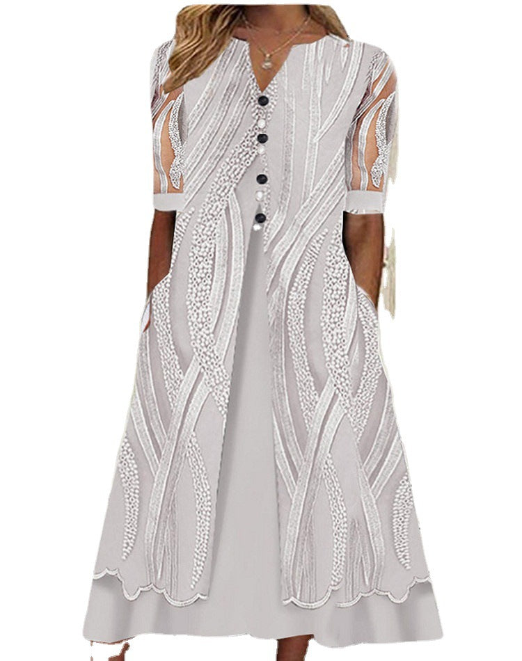 Robe à manches longues pour femmes avec des détails artistiques et fermeture à boutons Chic und Stil