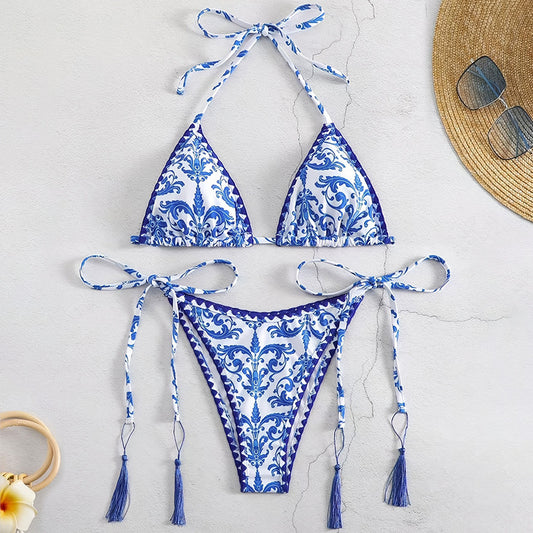 Chic und Stil Tie Front Triangle Bikini Set