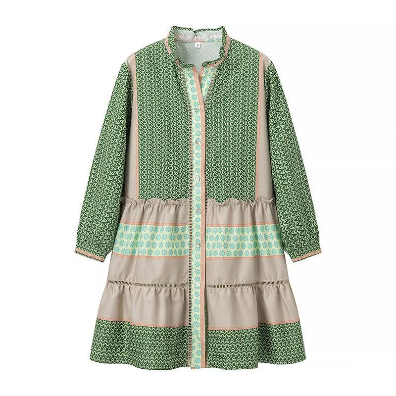 Robe chemise à manches longues pour femmes avec un motif élégant et un ourlet à volants Chic und Stil