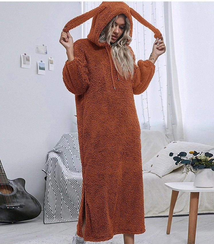 Femme Robe à capuche en polaire floue avec oreilles et fentes latérales Chic und Stil