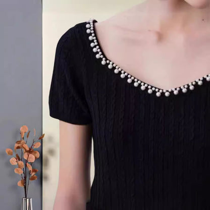 Dames Haut de crop à la mode avec un élégant col rond et des détails de boutons décoratifs Chic und Stil