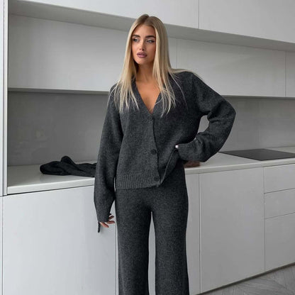 Women's knit loungewear set with oversized cardigan and comfortable pants Chic and Style