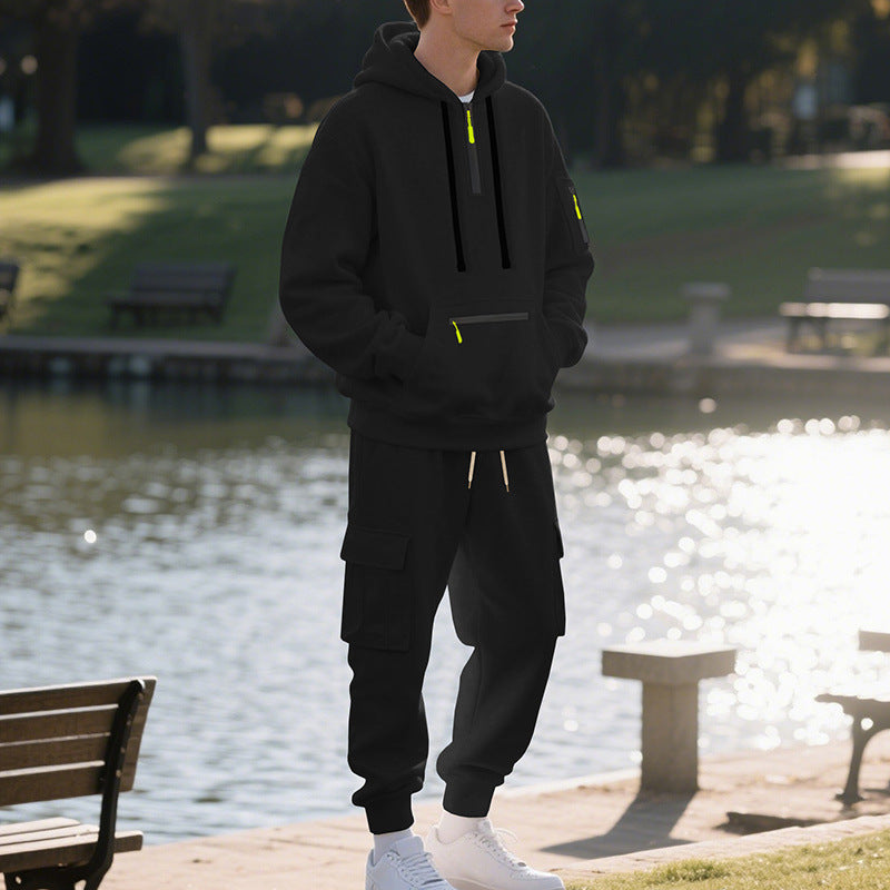 Men's sporty hoodie set and pants with practical pockets Chic and Style