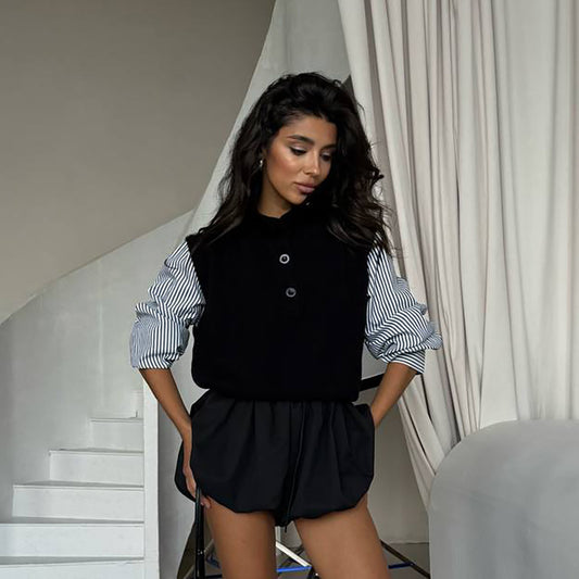 Pull en tricot pour femmes avec col haut et détails de boutons Chic und Stil