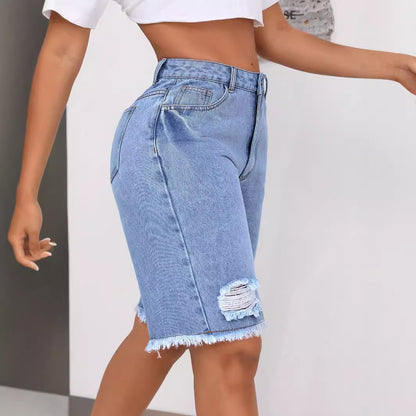 Shorts en denim détruit pour femmes au style décontracté avec ourlet effiloché et détails de déchirure à la mode Chic und Stil