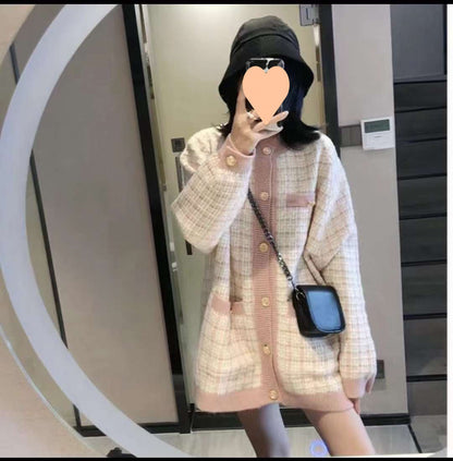 Dames élégant cardigan avec design imprimé et détails de boutons de haute qualité Chic und Stil