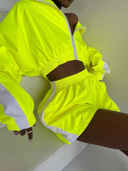 Veste coupe-vent sportive et stylée pour femmes avec shorts Chic und Stil