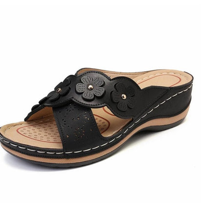 Chaussures pour femmes avec décoration florale Sandales confort à enfiler Chic und Stil