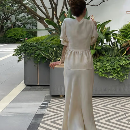 Chemisier femme avec décolleté en V profond et détails en volants Chic und Stil