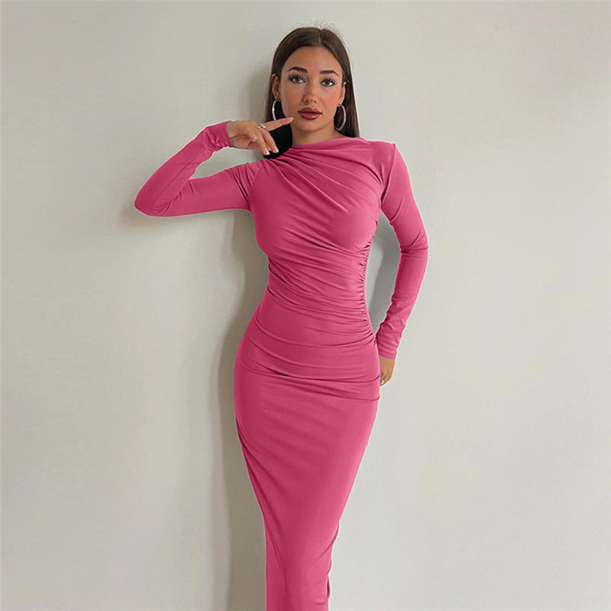 Dames Robe longue à manches raffinées avec coupe cintrée Chic und Stil