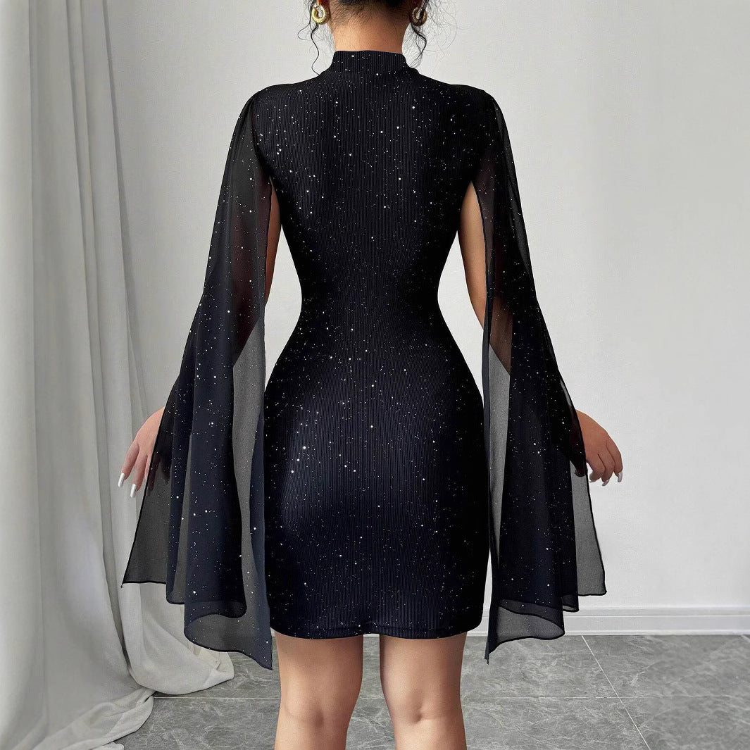Robe courte élégante pour femmes avec des manches en CAPE et des détails scintillants Chic und Stil