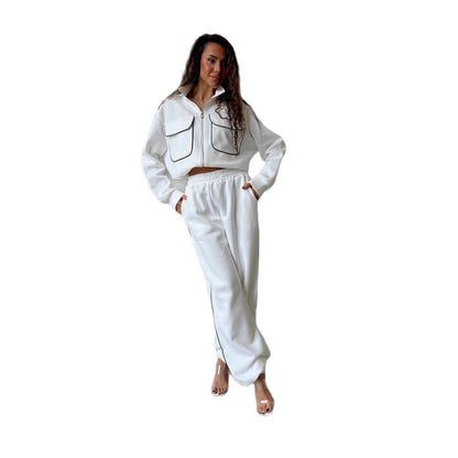 Casual women's tracksuit set with a trendy jacket and wide pants Chic und Stil