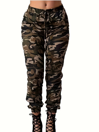 Women's cargo pants with elastic waistband and trendy camouflage pattern Chic and Style