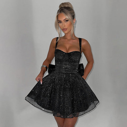 Robe de cocktail glamour pour femmes avec tulle scintillant et décolleté décoratif dans le dos Chic und Stil